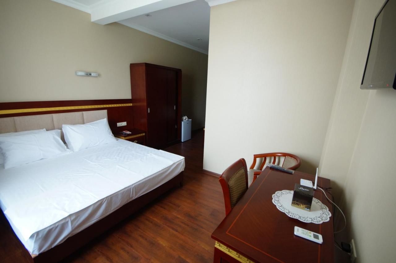 Отель Hotel 725 Батуми-18