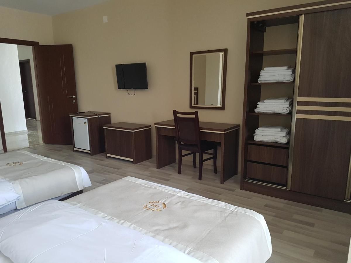 Отель Hotel 725 Батуми-33