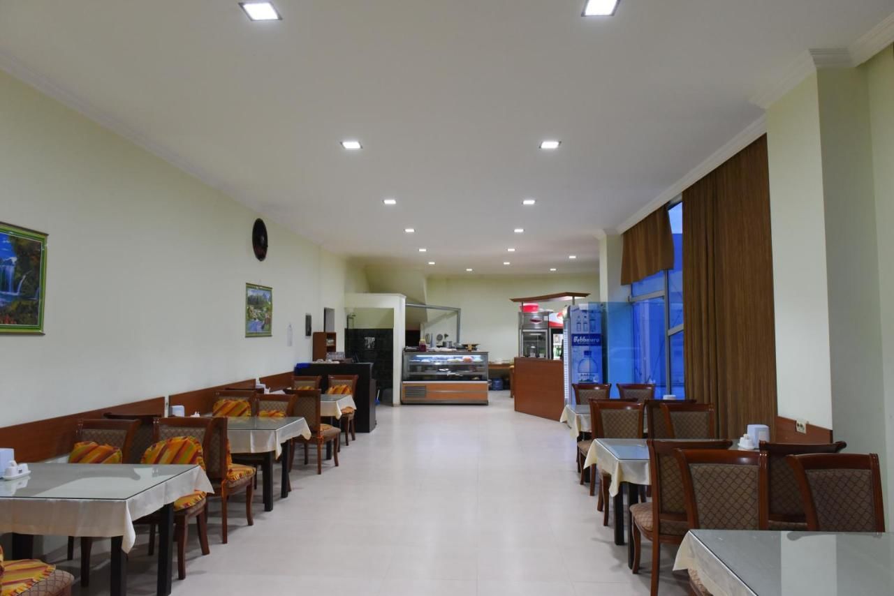 Отель Hotel 725 Батуми-36