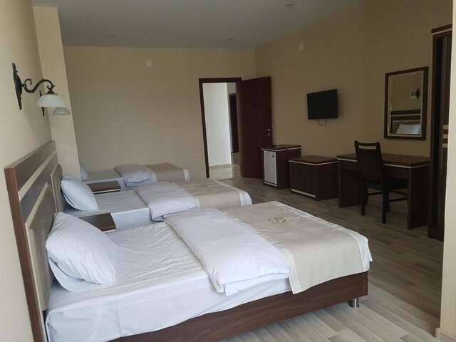 Отель Hotel 725 Батуми-33