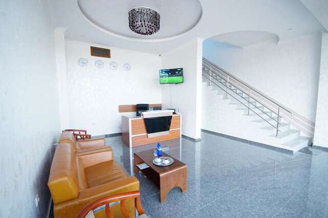 Отель Hotel 725 Батуми-7