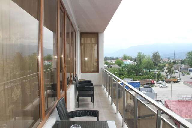 Отель Hotel 725 Батуми-8